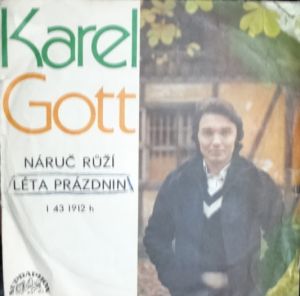 Karel Gott - Náruč růží, Léta prázdnin.