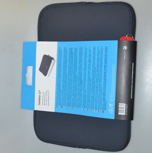 Ochranné pouzdro DICOTA SoftSkin 17'' barva tmavě šedá