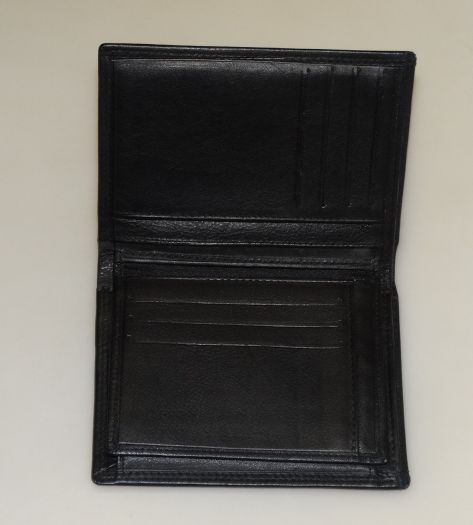 Pouzdro na karty a doklady 