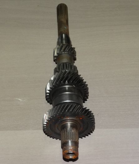 Hřídel převodovky stromeček.