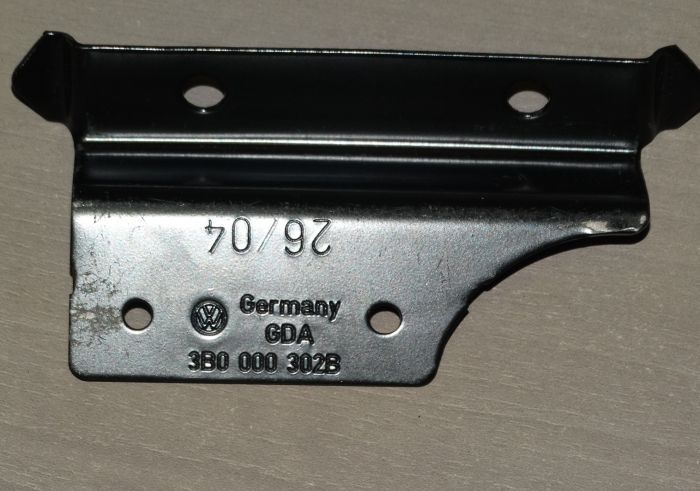 3B0000302B - Držák ORIGINÁL 