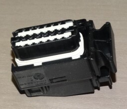 Svorkovnice 28-pólová Škoda pro řídící jednotku motoru.  1J0 906 379 B