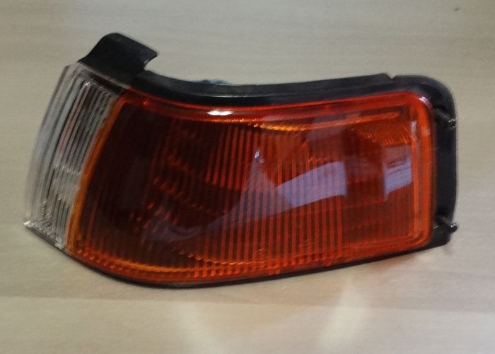 Blikač TYC 18-1828B Pravý