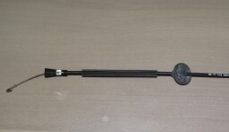 Bowden zámku předních dveří