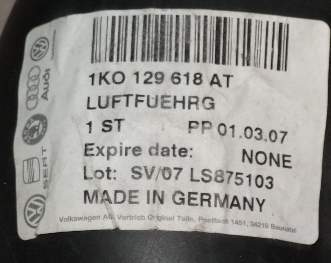 Hrdlo nasávací 1K0129618AT Originál.