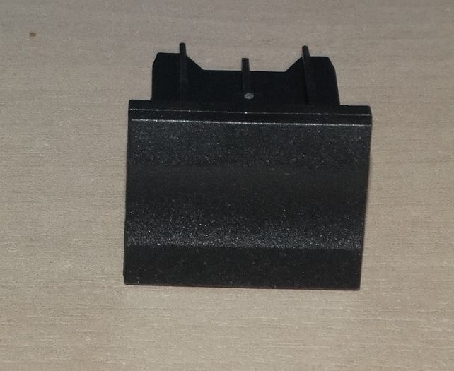 6Y0858179K   zaslepovací víčko přístrojové desky