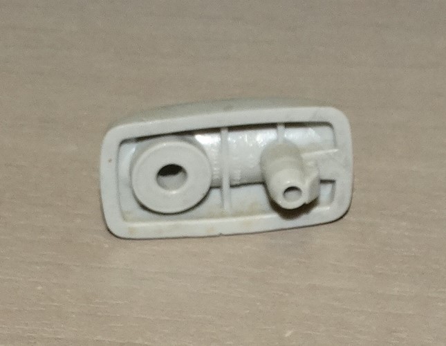 Plastové háčky, interier škoda