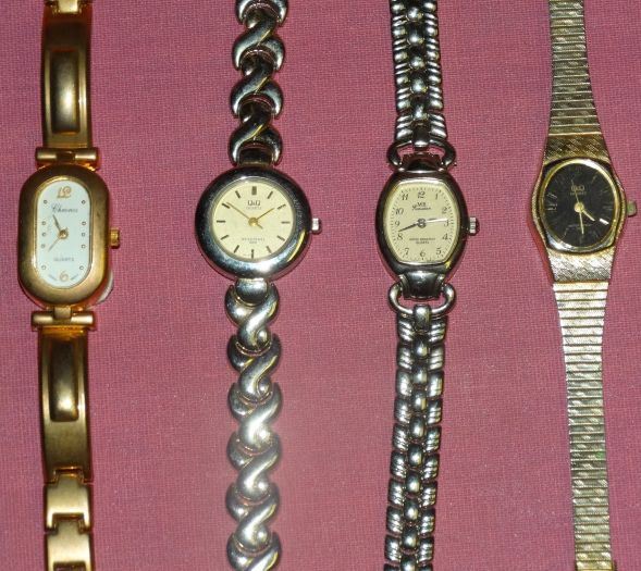 Rozprodám svoji sbírku hodinek 26. 
