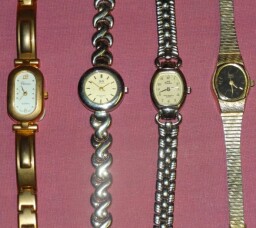 Rozprodám svoji sbírku hodinek 26. 