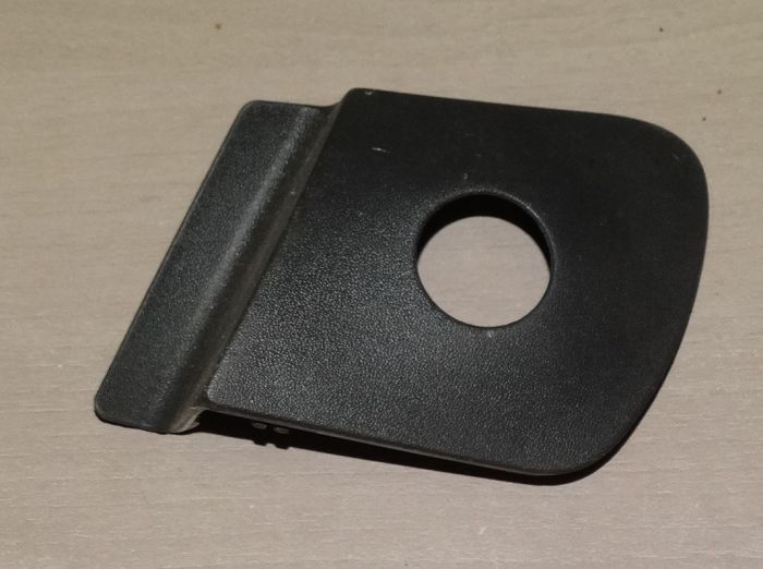 KRYTKA S VYREZEM LEVA CERNA /NASTAVENI ZRCATKA OCTAVIA/ - 1U0867185 