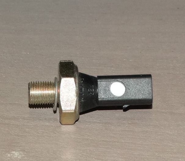 06A919081A  -  Olejový tlakový spínač