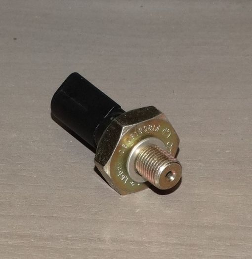 06A919081A  -  Olejový tlakový spínač