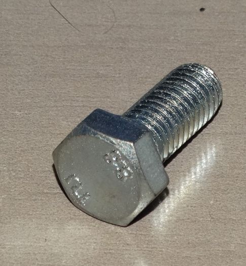 Šroub M8 X 25  Škoda