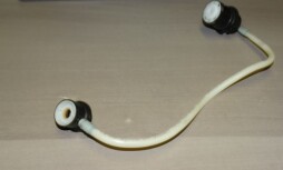 Ventil palivové nádrže s držákem filtru uhlíkového uhlí.