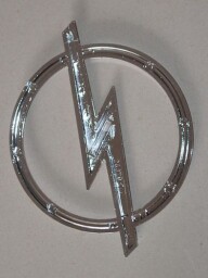 Přední znak Opel na kapotu. Klasické provedení, průměr kruhu 115 mm