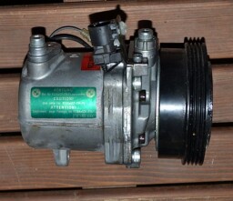 Kompresor klimatizace 8390646 pro BMW 318