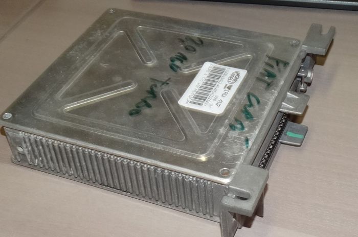 Řídící jednotka Fiat Cupé - 2.0 16V turbo