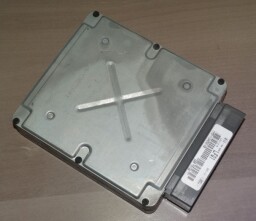 ŘÍDÍCÍ JEDNOTKA NA MOTOR NA FORD