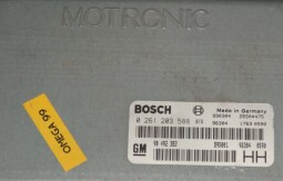 Řídící jednotka motoru Bosch pro omega 99