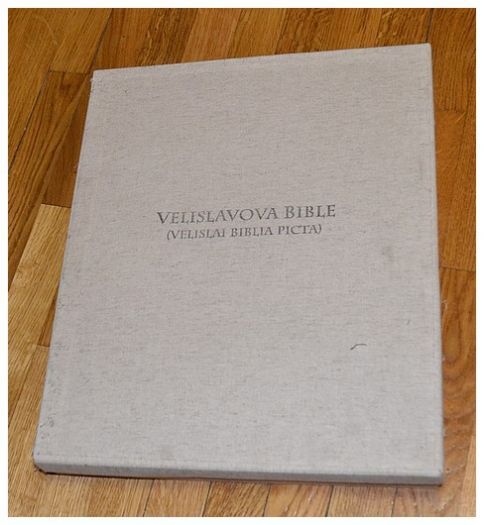 VELISLAVOVA BIBLE vydalo nakladatelství Archa 90 