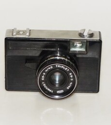 Analogový fotoaparát TRIPLET