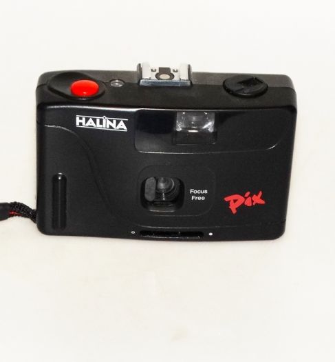 Analogový fotaparát HALINA