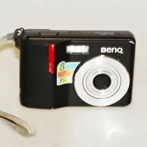 Digitální fotoaparát BENO