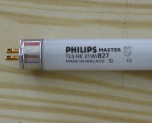 Zářivka PHILIPS MASTER - TL5 HE 21W/827