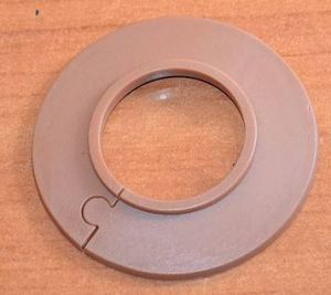 Rozeta - plastová, krytka pro otvory trubek ústředního topení třešeň 1" - 36,5 mm